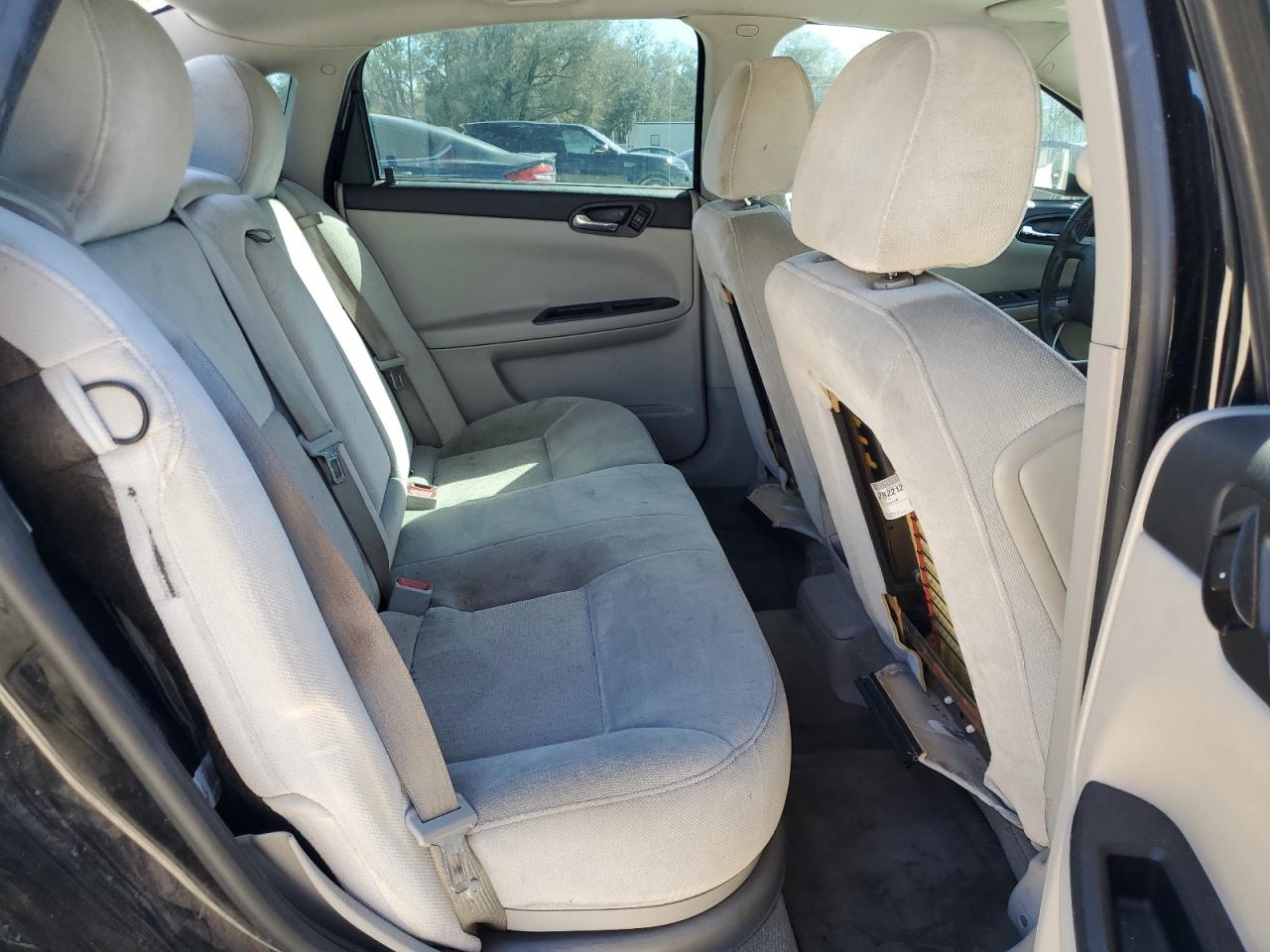 2012 Chevrolet Impala - Image 11
