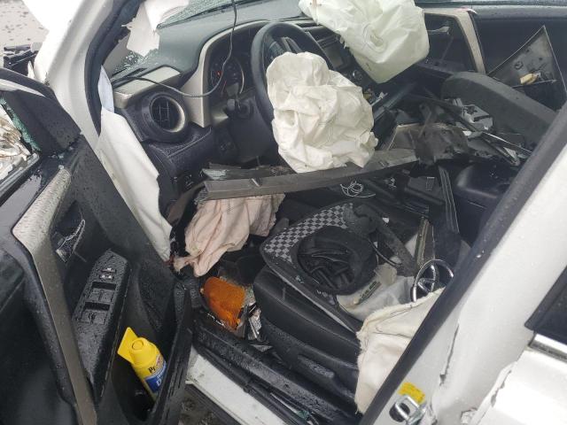  TOYOTA RAV4 2015 White