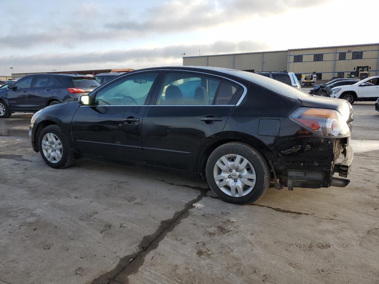 2009 Nissan Altima - Image 2