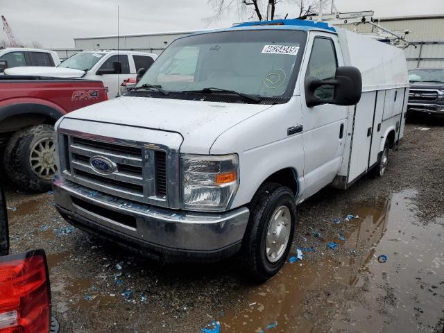 2015 Ford Econoline E350 Super Duty Cutaway Van