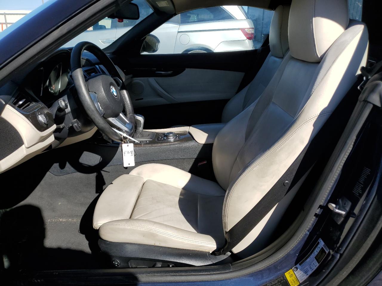 2011 BMW Z4 - Image 7