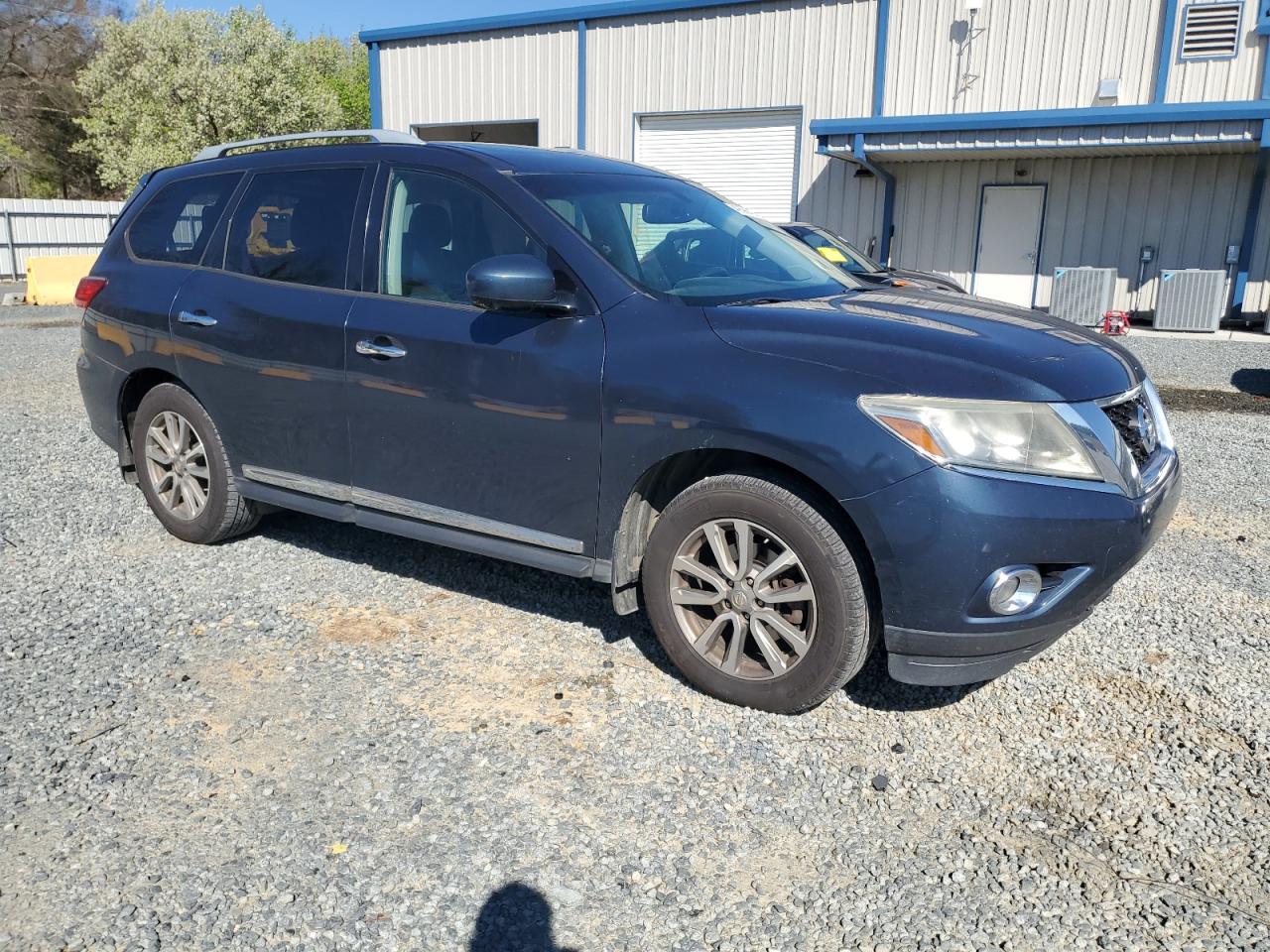 2015 Nissan Pathfinder - Image 4