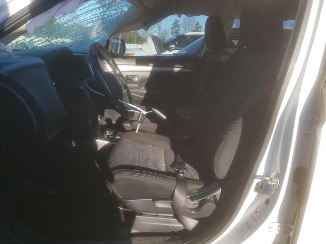 Parquets MITSUBISHI OUTLANDER 2017 White