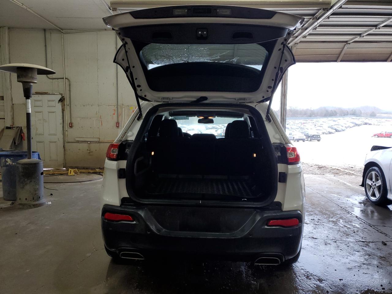 2016 Jeep Grand Cherokee - Image 6