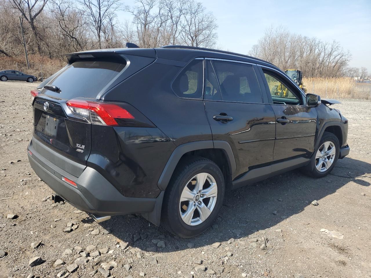 2019 Toyota RAV 4 - Image 3