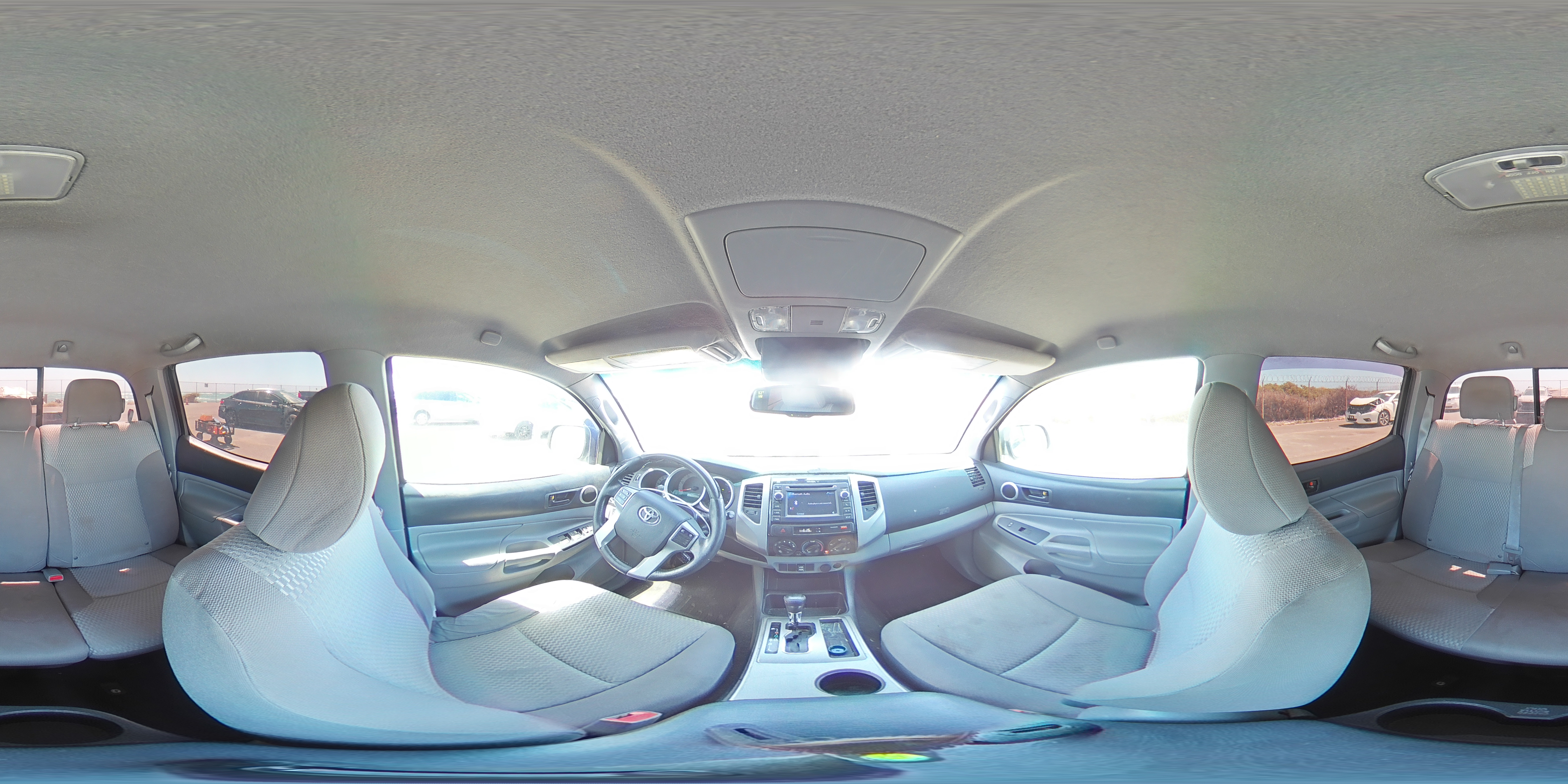 2013 Toyota Tacoma - Image 12