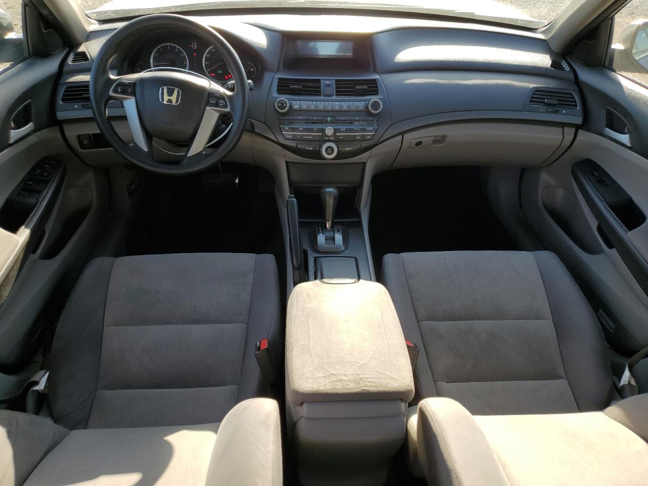 2010 Honda Accord - Image 8