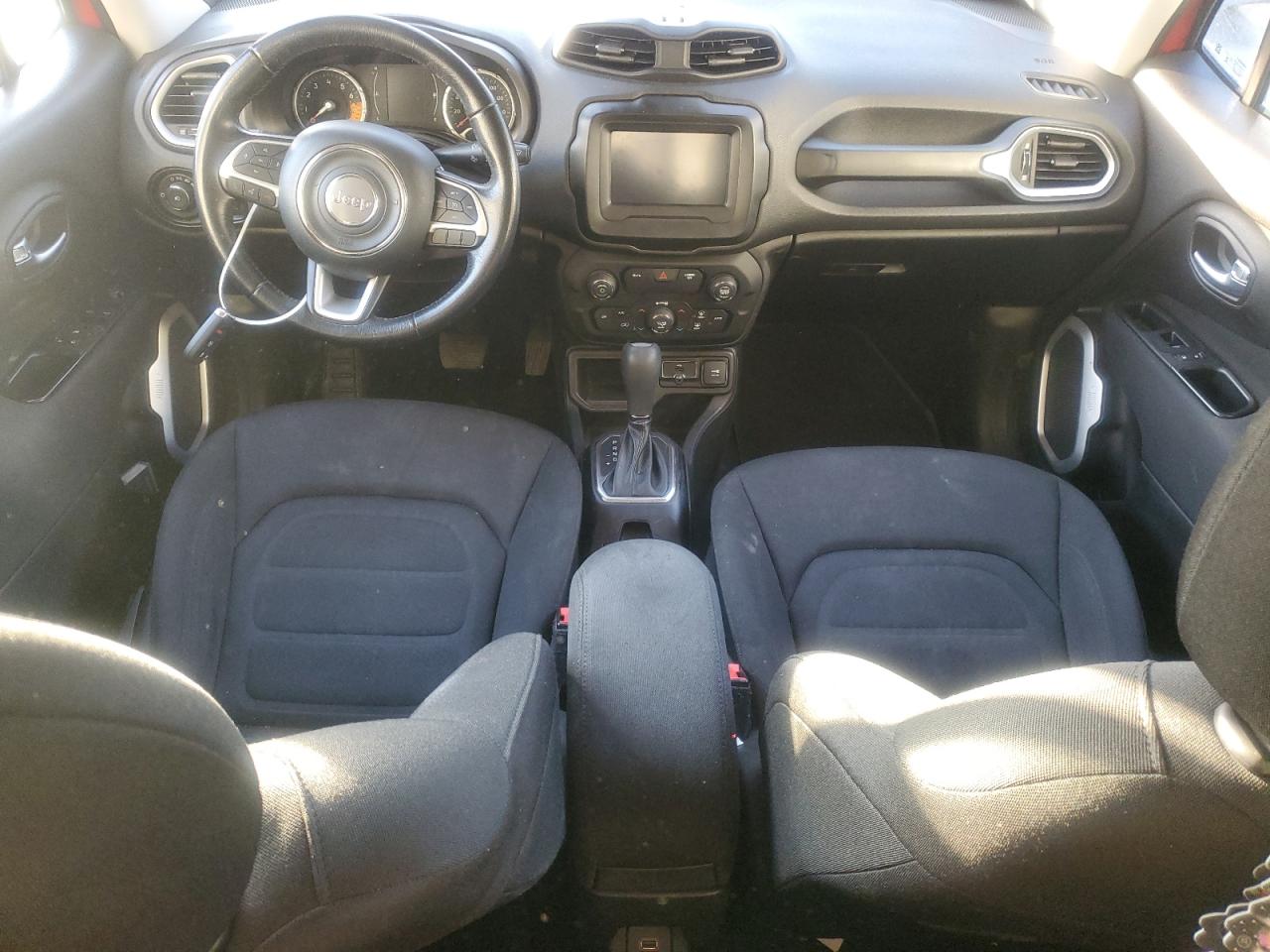 2018 Jeep Renegade - Image 8