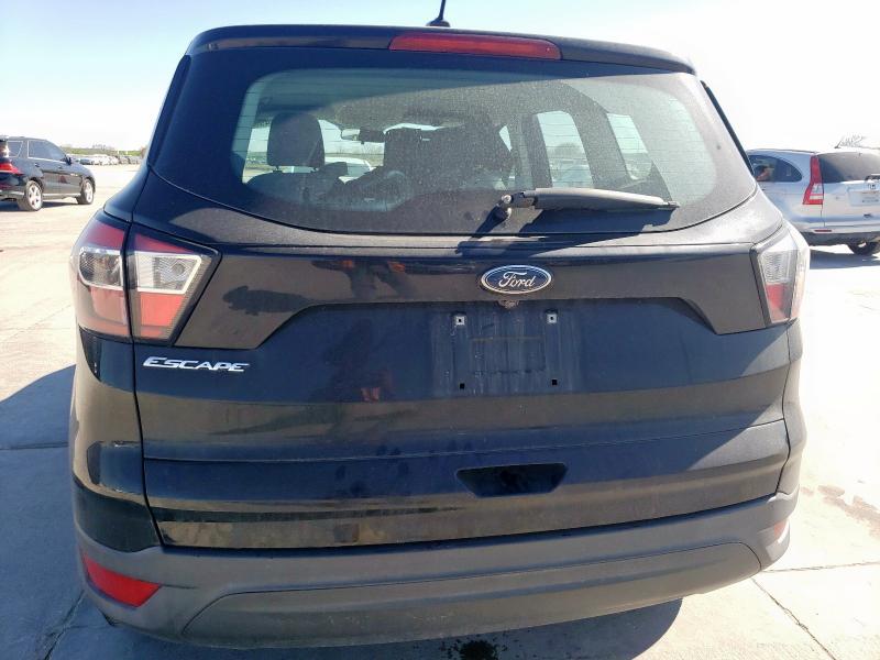  FORD ESCAPE 2017 Czarny