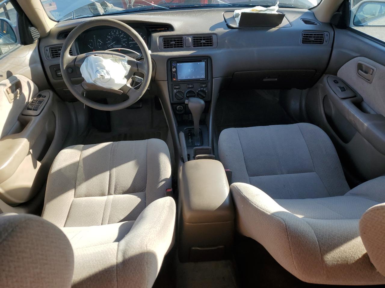 2001 Toyota Camry - Image 8