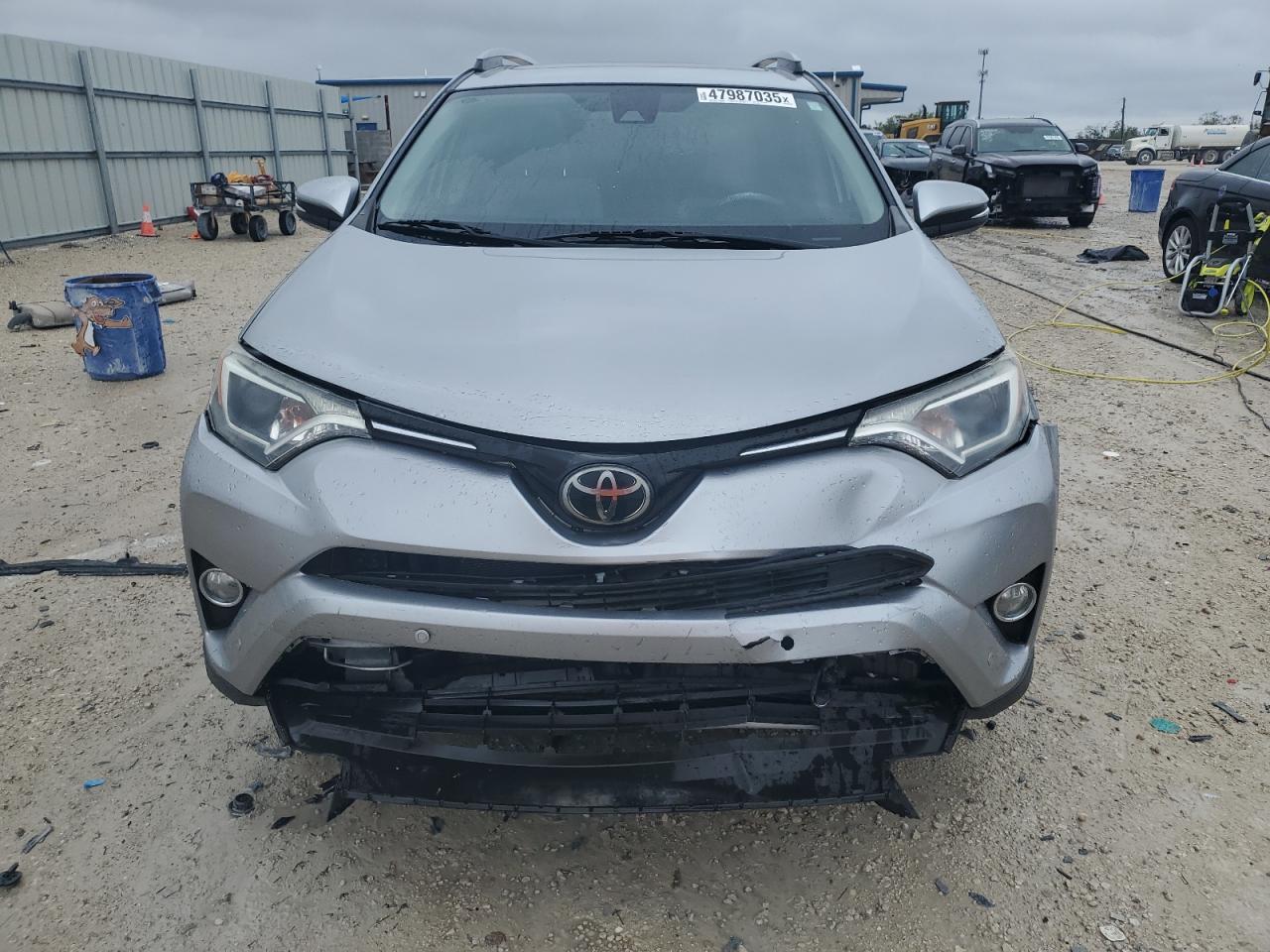 2018 Toyota RAV 4 - Image 5