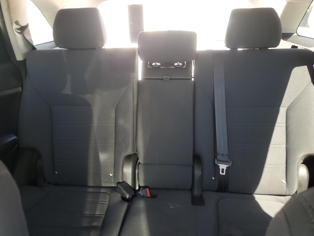 2018 Kia Sorento - Image 10