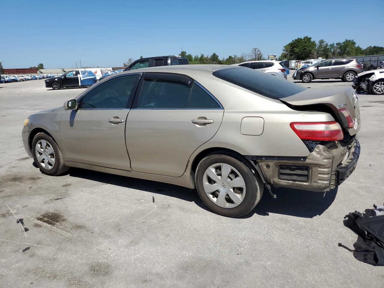 2009 Toyota Camry - Image 2