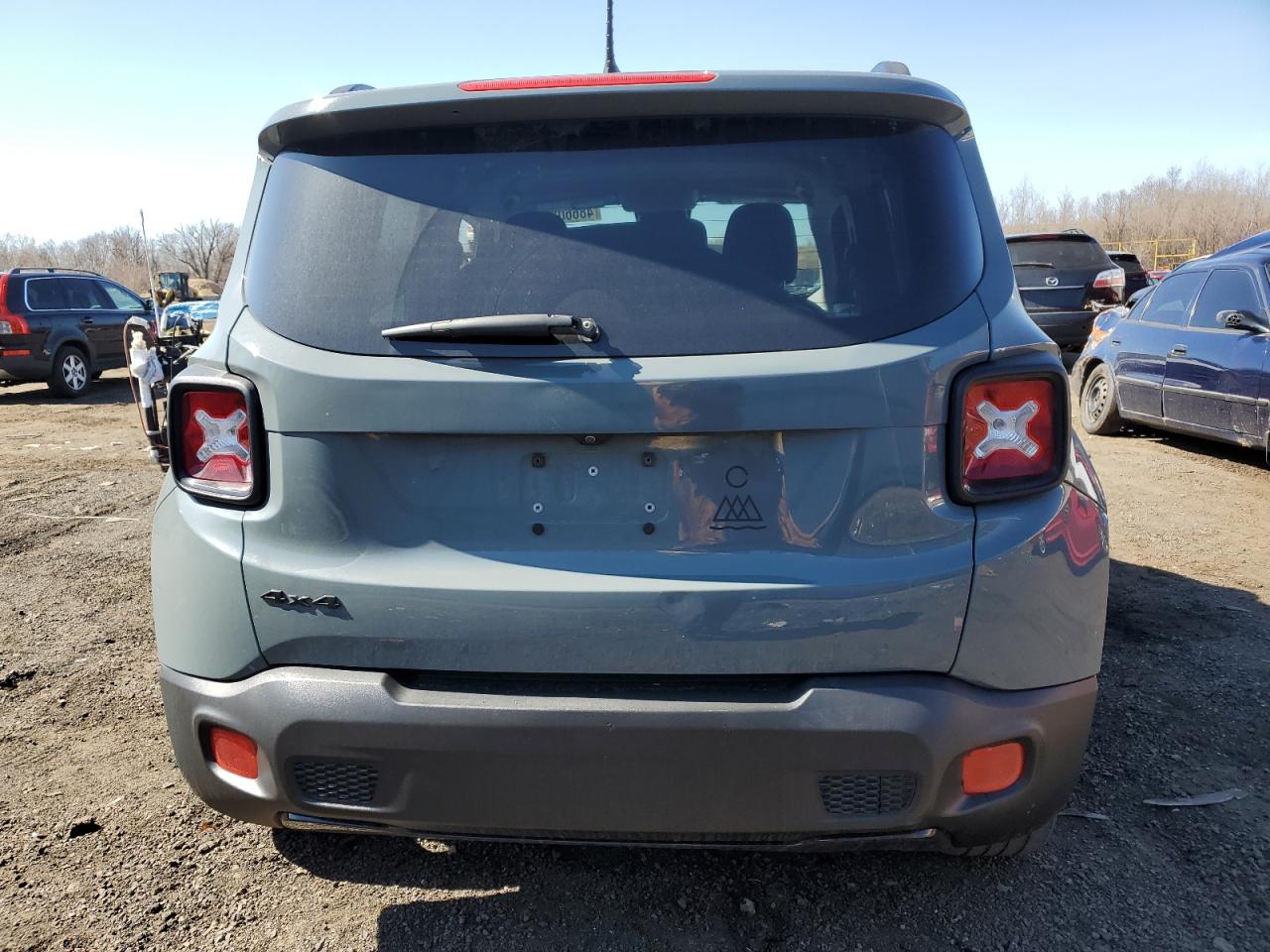 2017 Jeep Renegade - Image 6