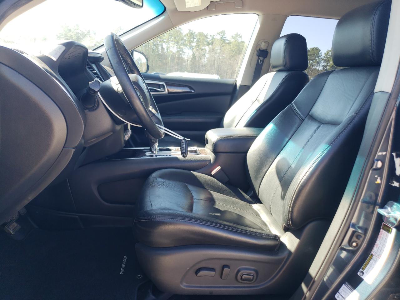 2014 Nissan Pathfinder - Image 7