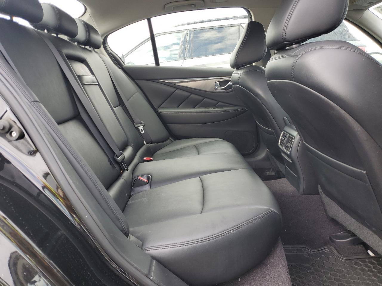 2017 Infiniti Q50 - Image 10