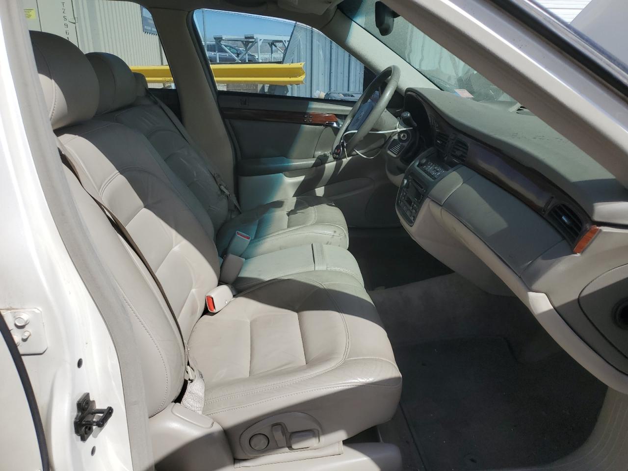 2000 Cadillac Deville VIN: 1G6KD54Y3YU201585 Lot: 49452015