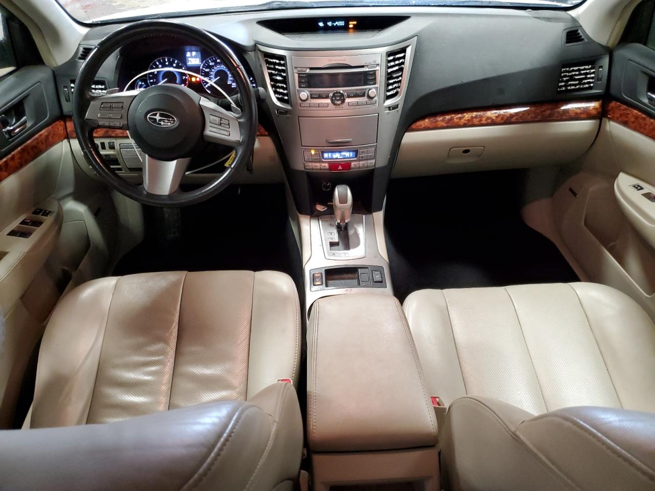 2011 Subaru Outback - Image 8