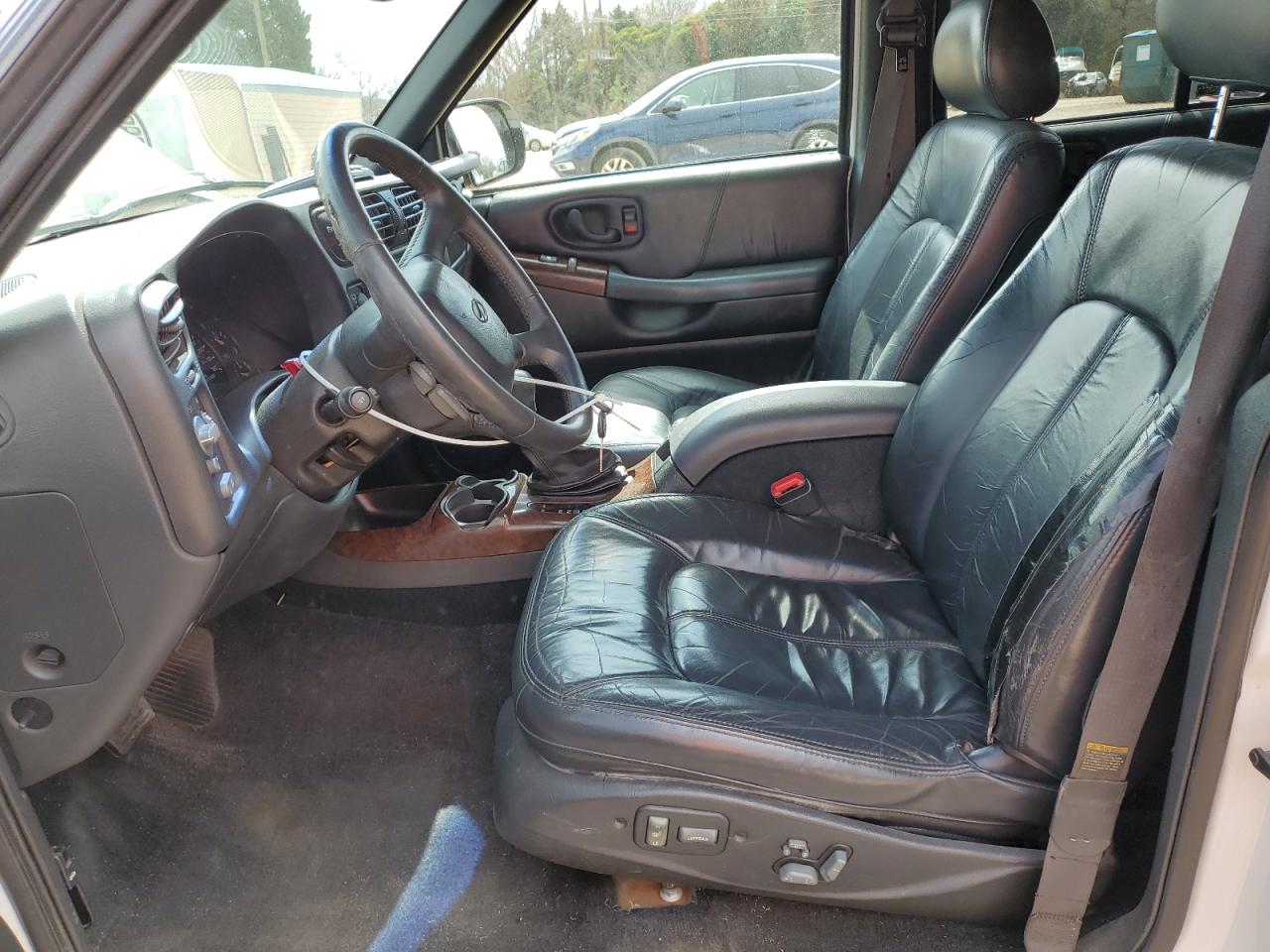 1999 Oldsmobile Bravada - Image 7
