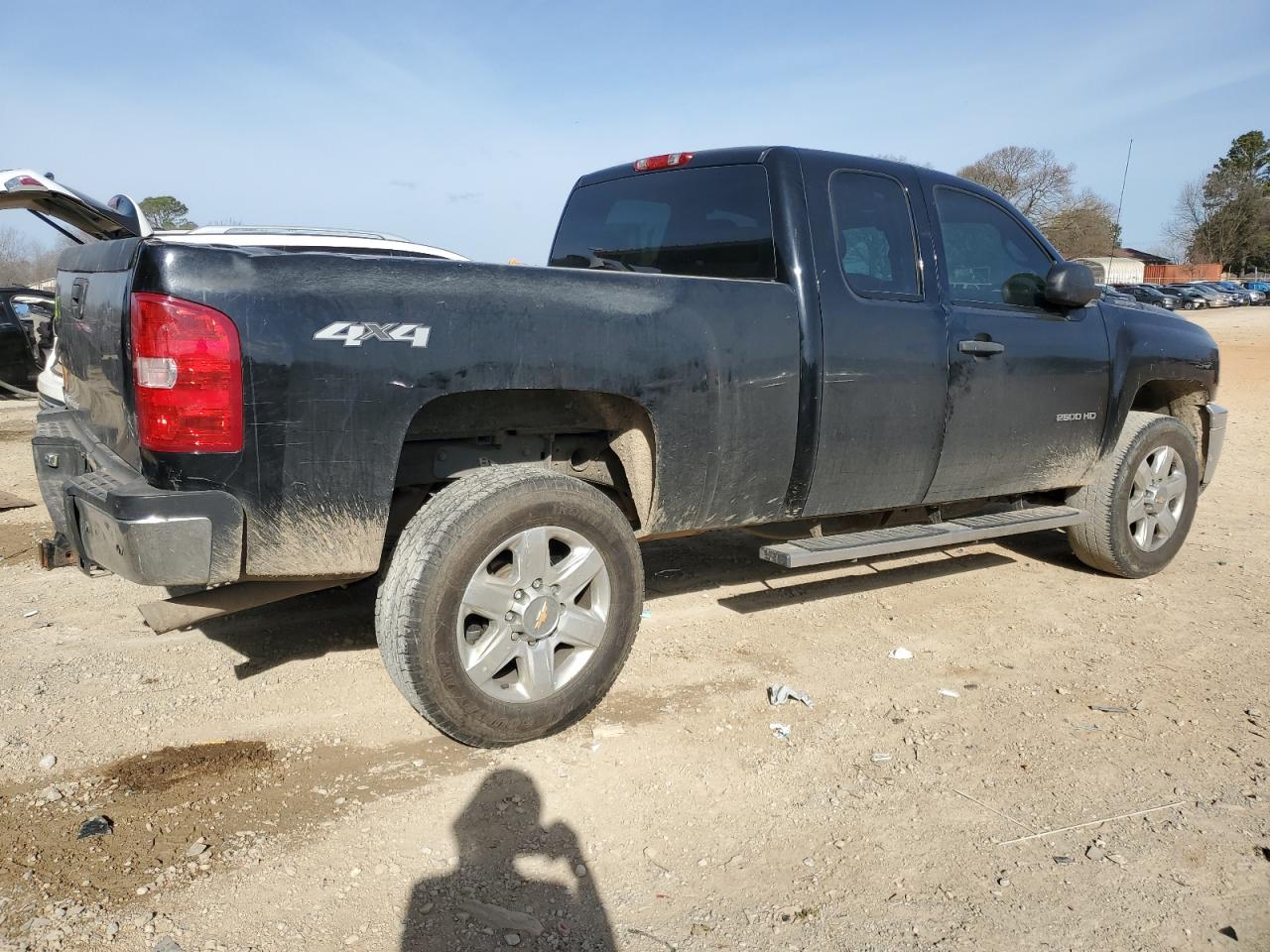 2013 Chevrolet Silverado - Image 3