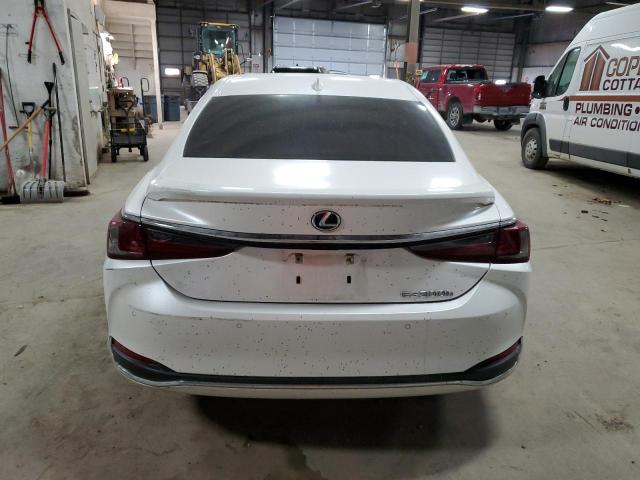  LEXUS ES300 2021 Biały