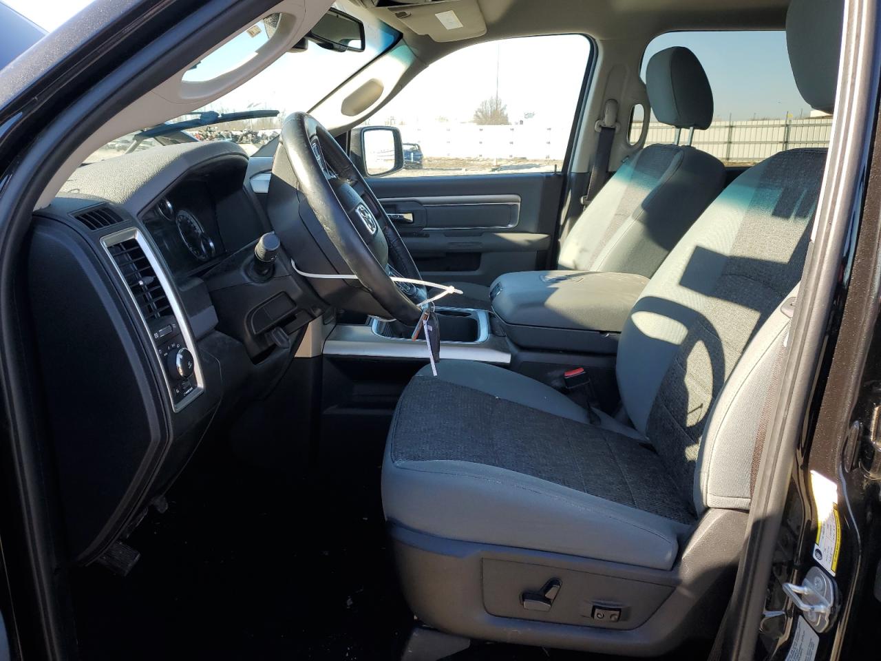 2017 RAM 2500 - Image 7