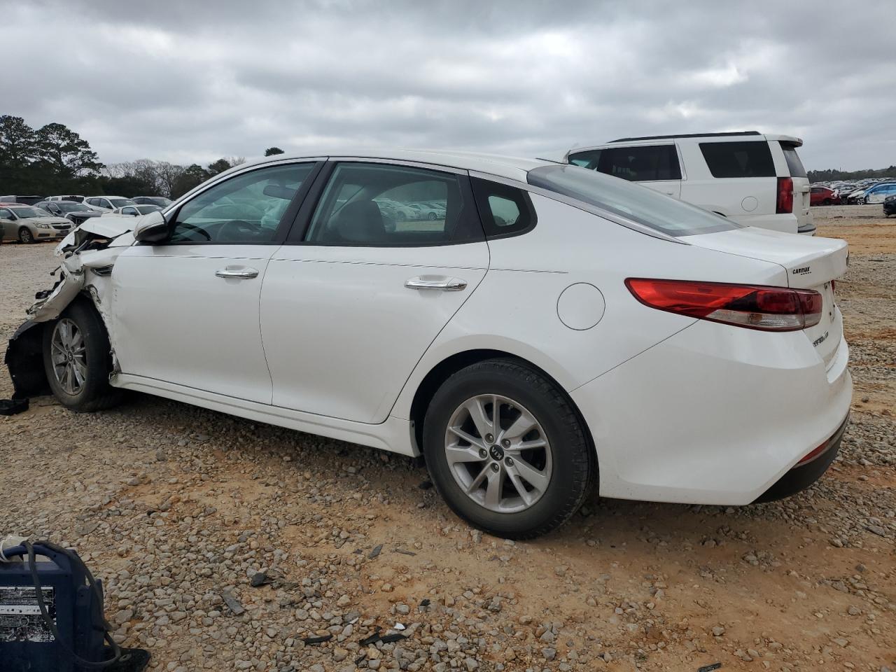 2016 Kia Optima - Image 2