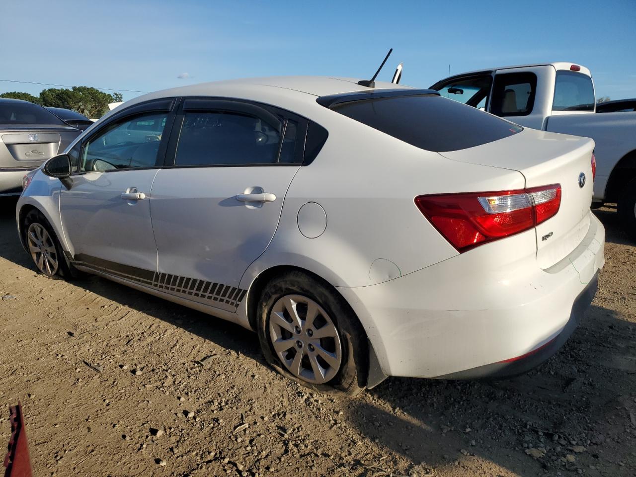 2016 Kia Rio - Image 2