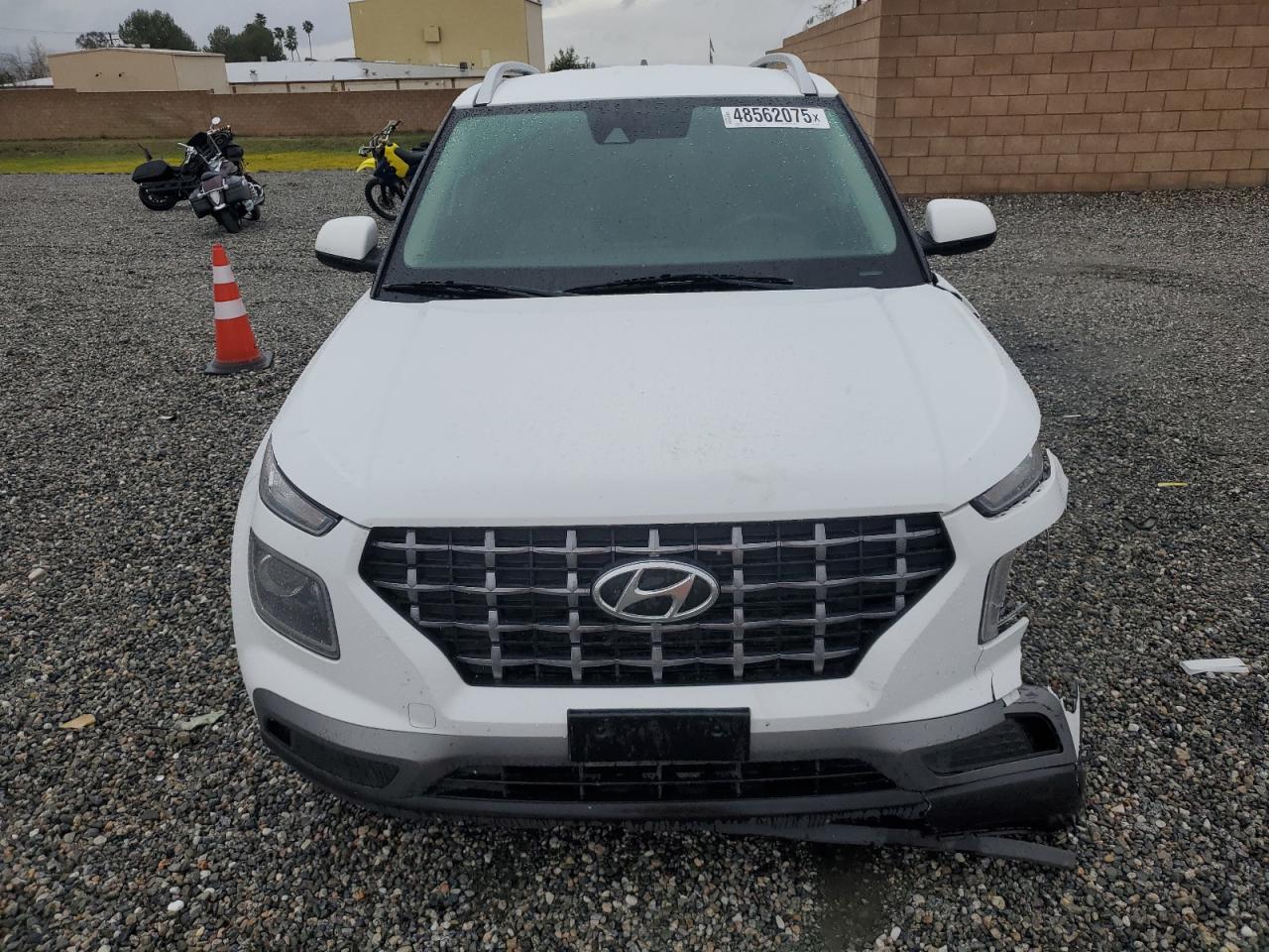 2020 Hyundai Venue - Image 5