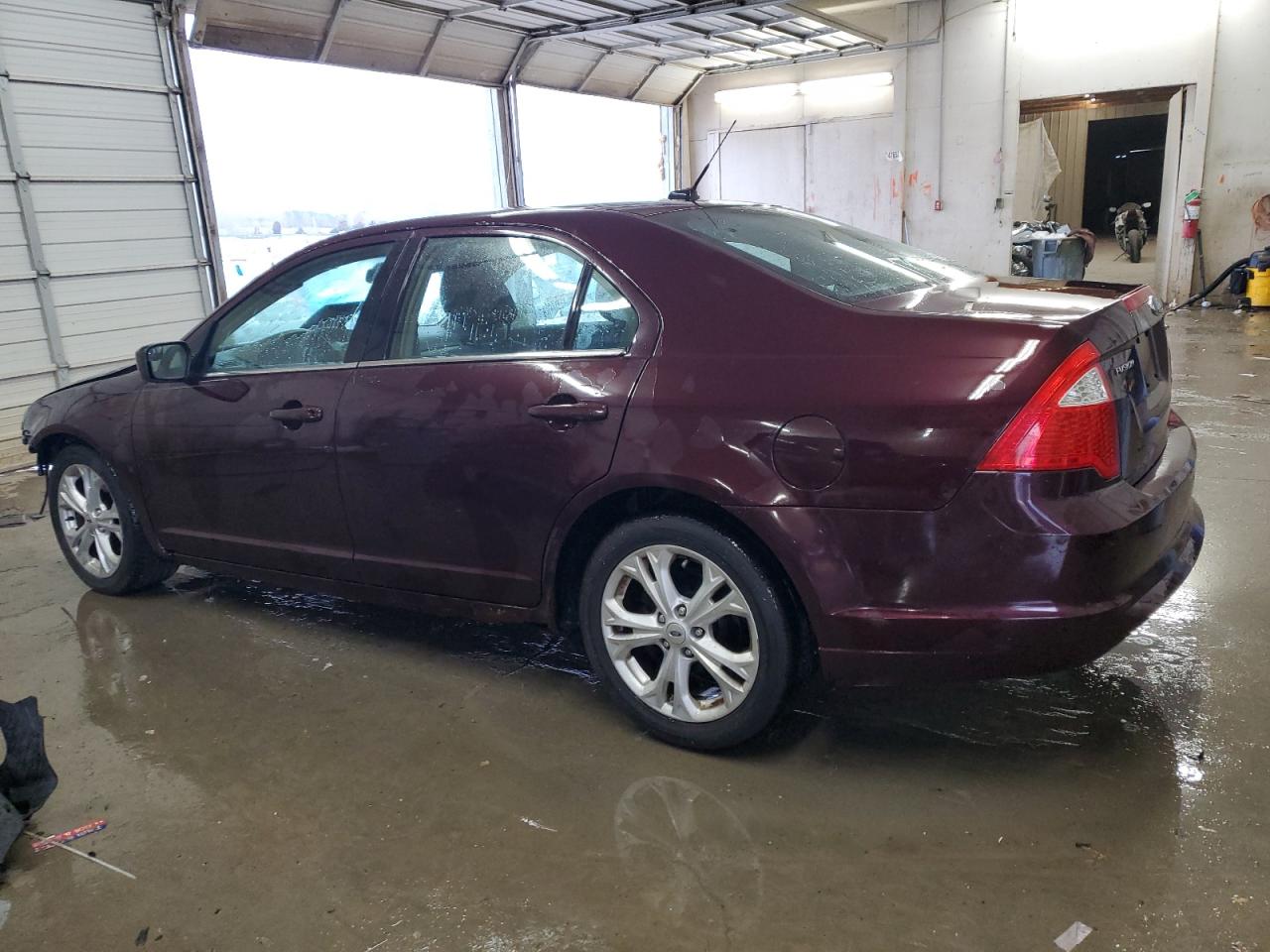 2011 Ford Fusion - Image 2
