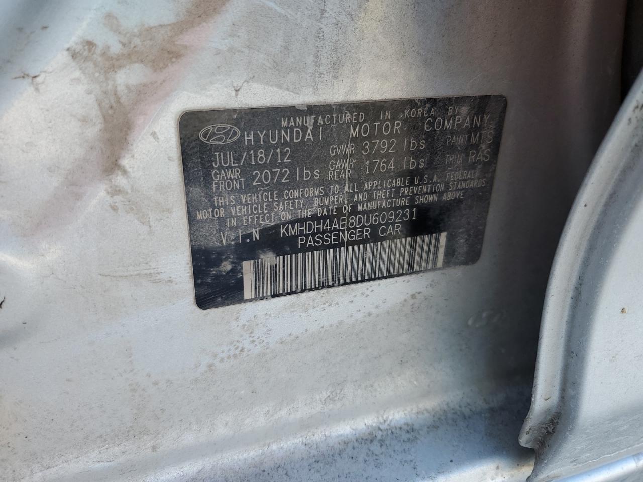 2013 Hyundai Elantra - Image 12