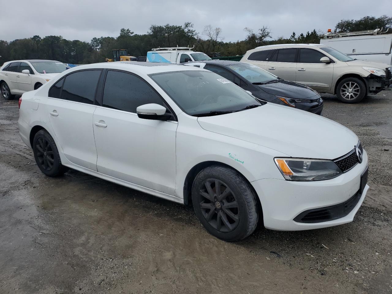 2014 Volkswagen Jetta - Image 4