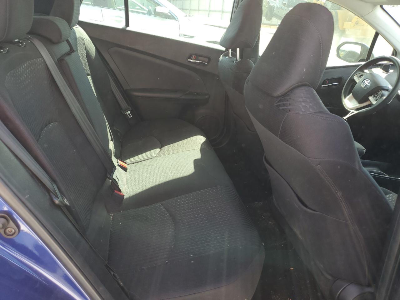 2017 Toyota Prius - Image 10