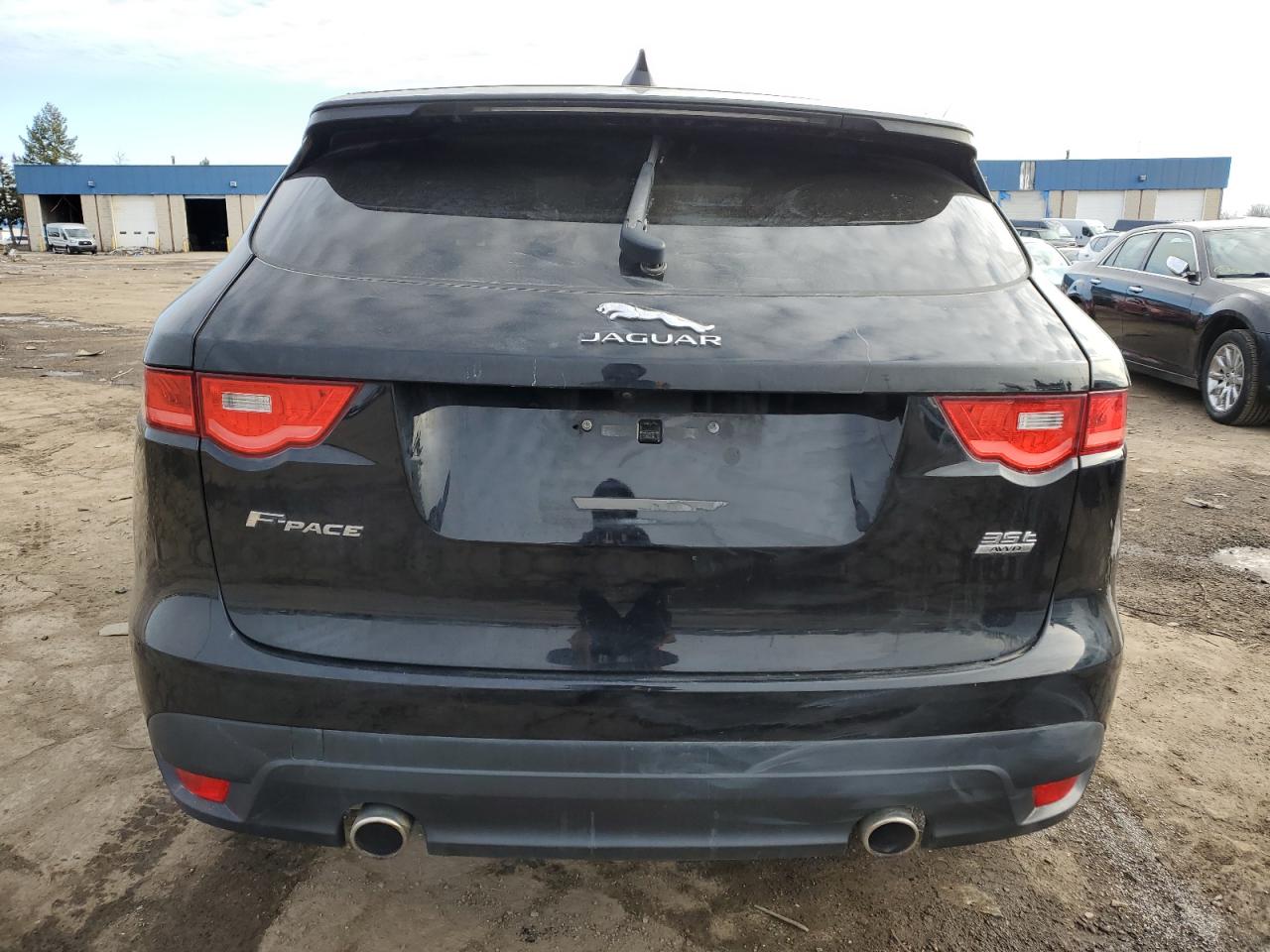 2017 Jaguar F-Pace - Image 6