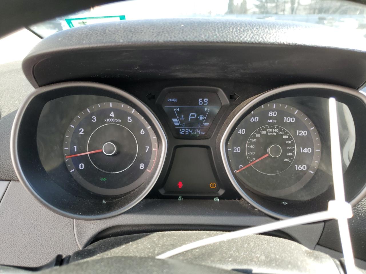 2014 Hyundai Elantra - Image 9