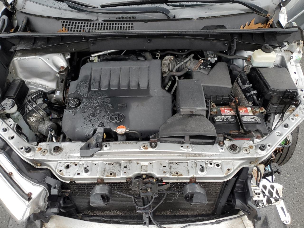 2015 Toyota Highlander - Image 12