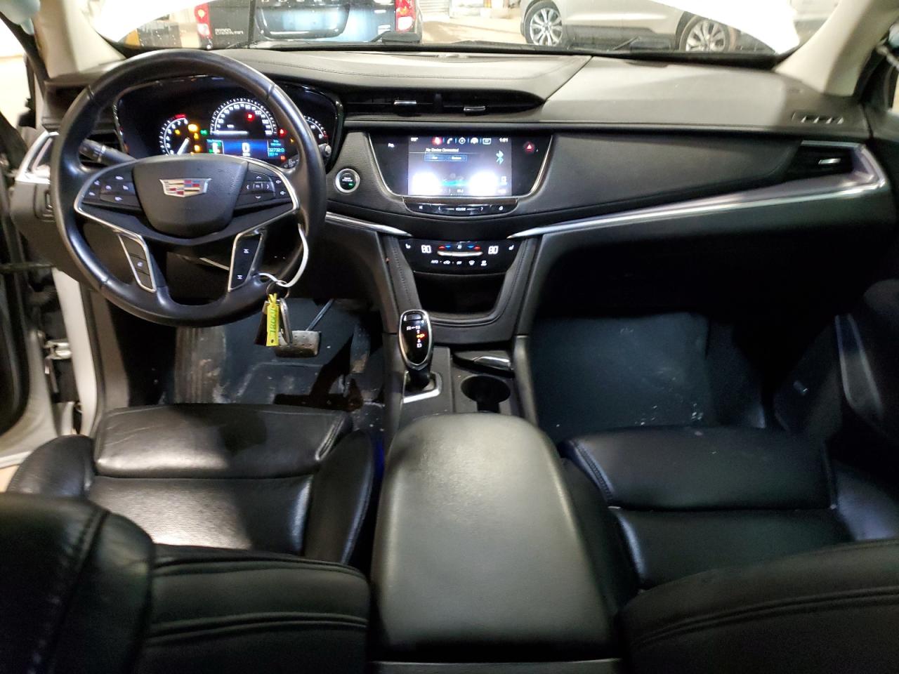 2017 Cadillac XT5 - Image 8