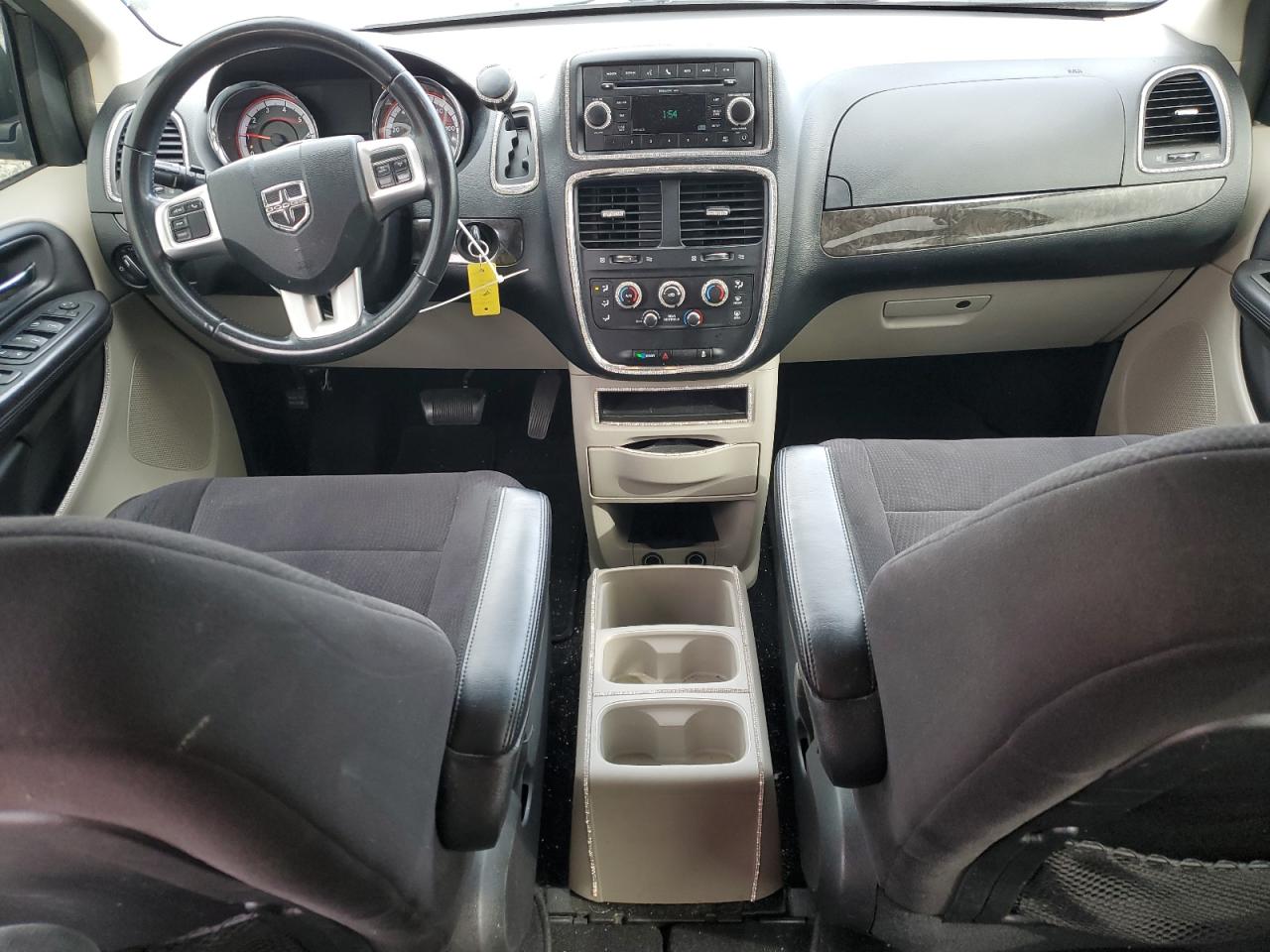 2011 Dodge Caravan - Image 8