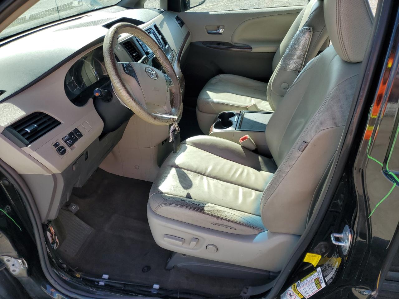 2013 Toyota Sienna - Image 7