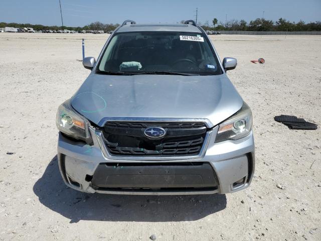  SUBARU FORESTER 2017 Srebrny