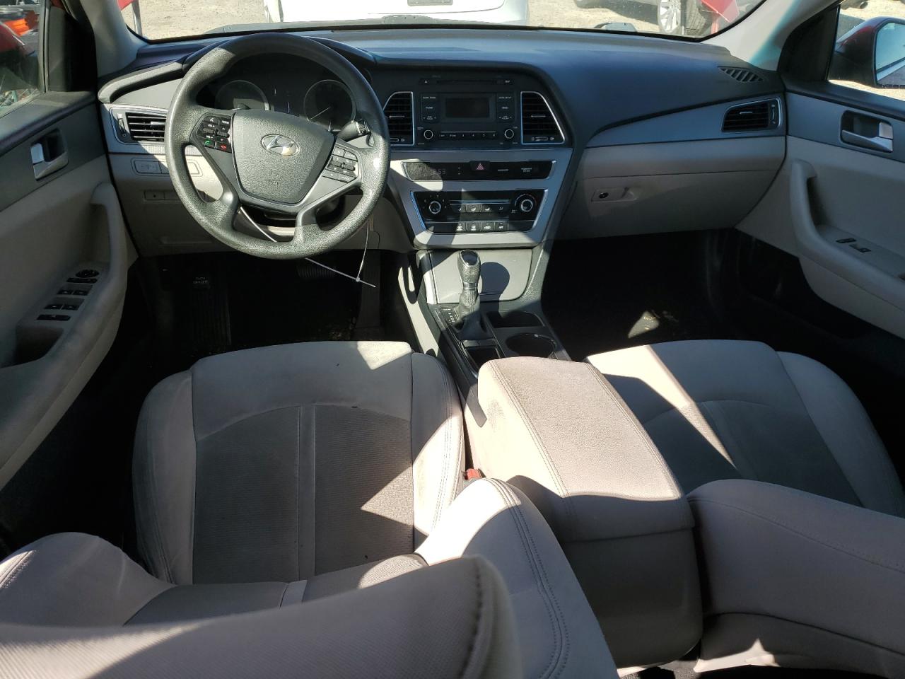 2017 Hyundai Sonata - Image 8