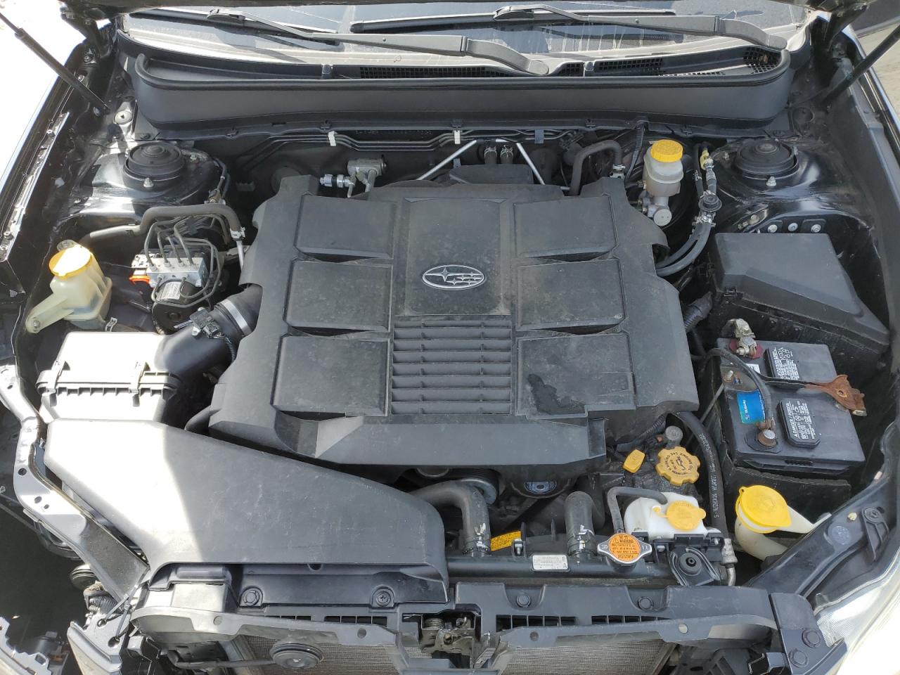 2012 Subaru Outback - Image 12