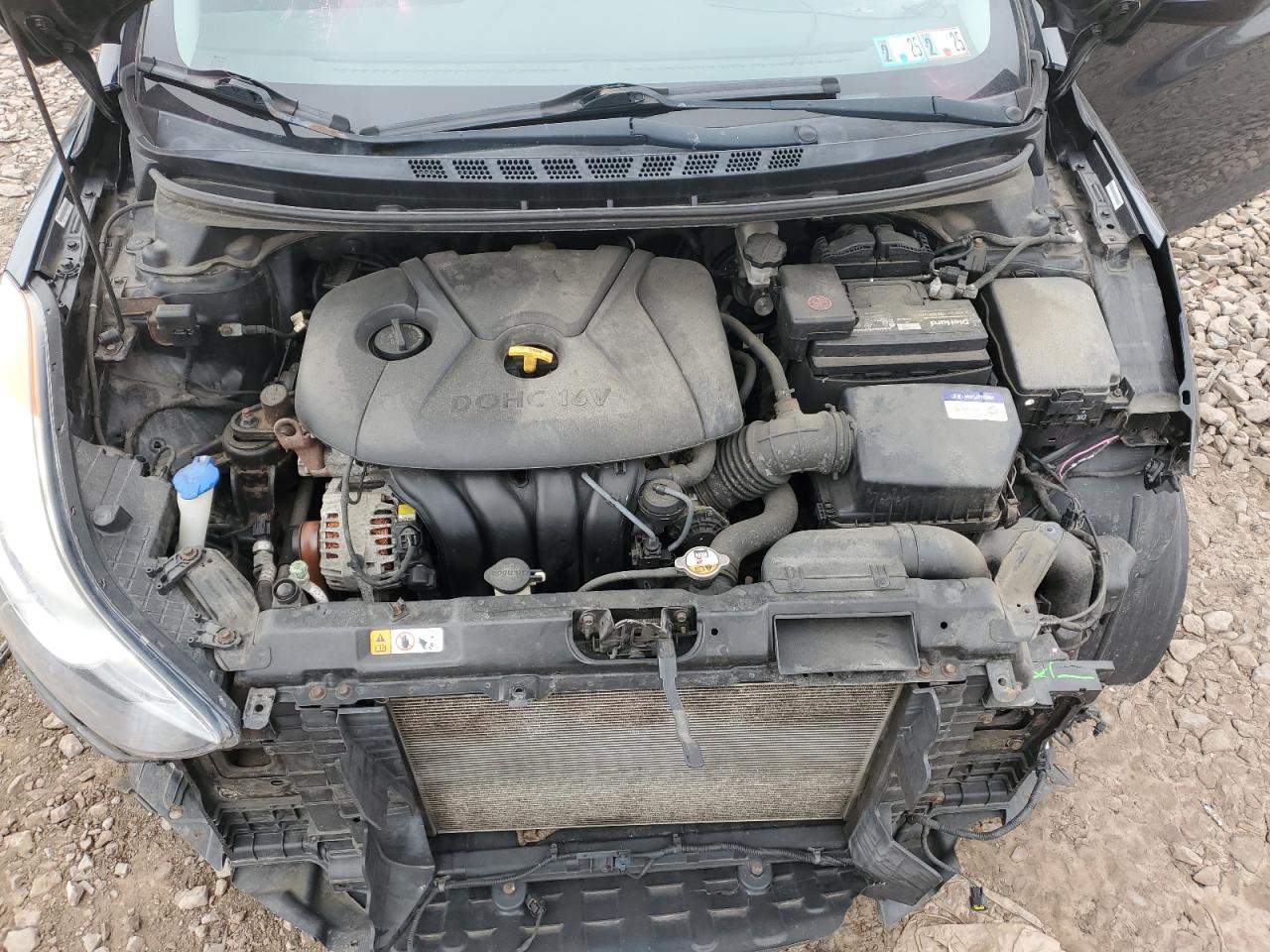 2012 Hyundai Elantra - Image 11