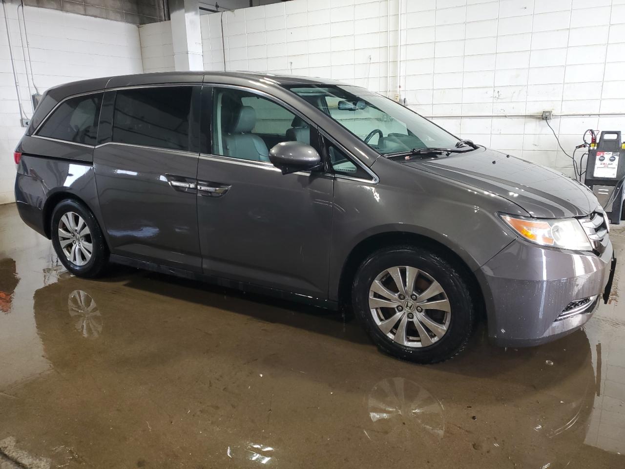 2014 Honda Odyssey - Image 4