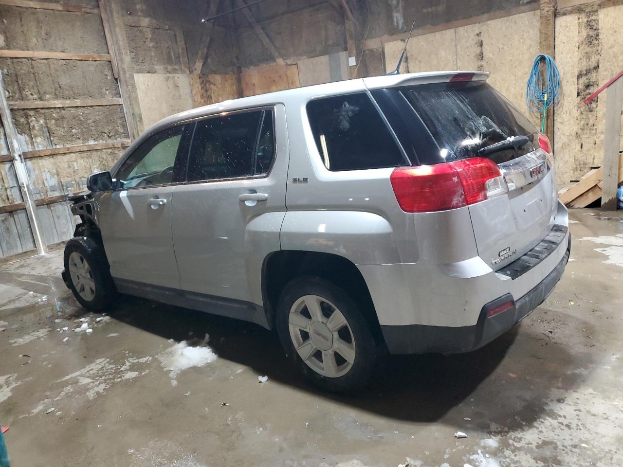 2011 GMC Terrain - Image 2