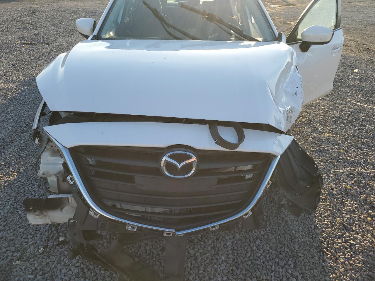 2015 Mazda 3 - Image 11