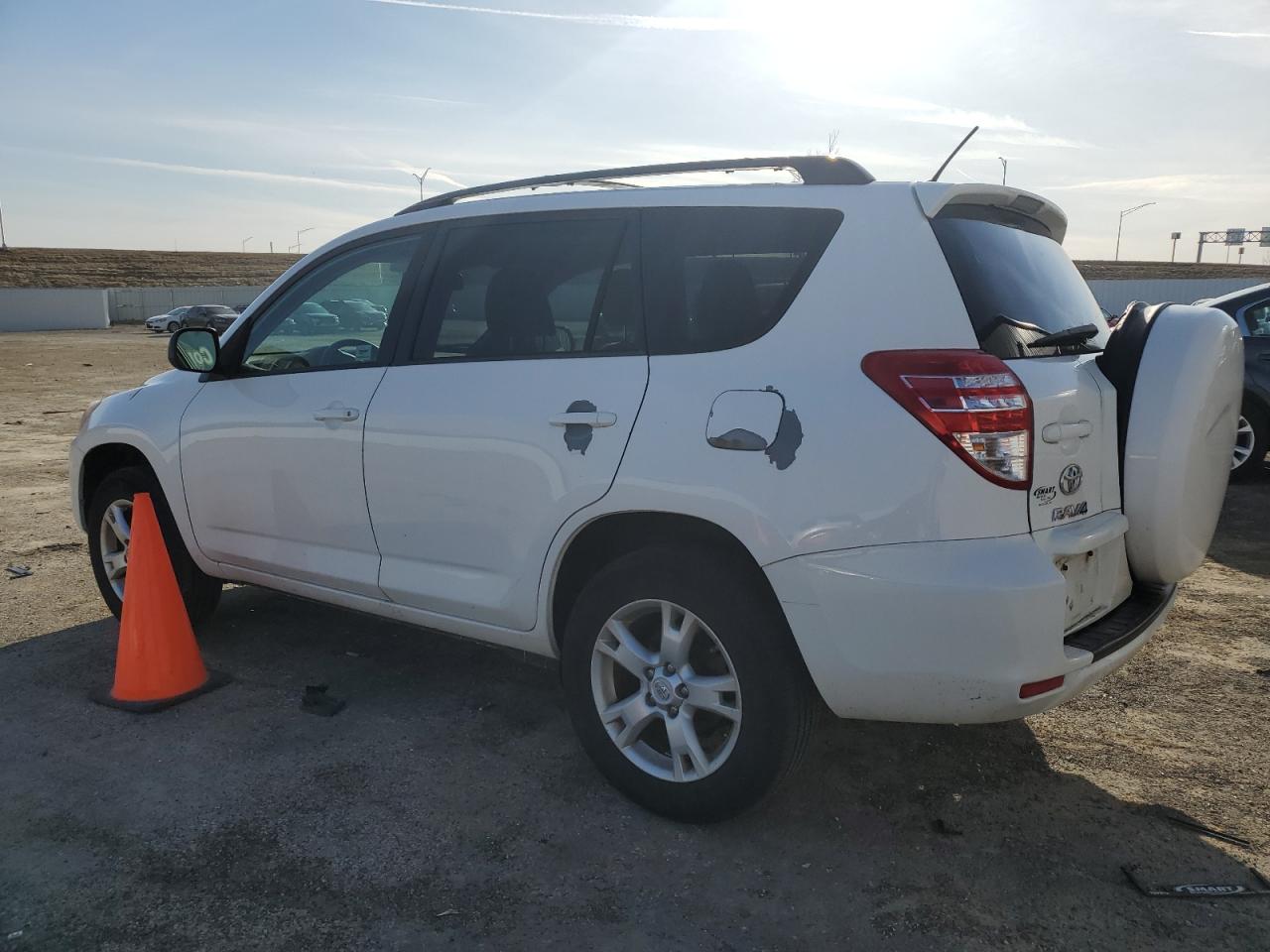 2012 Toyota RAV 4 - Image 2