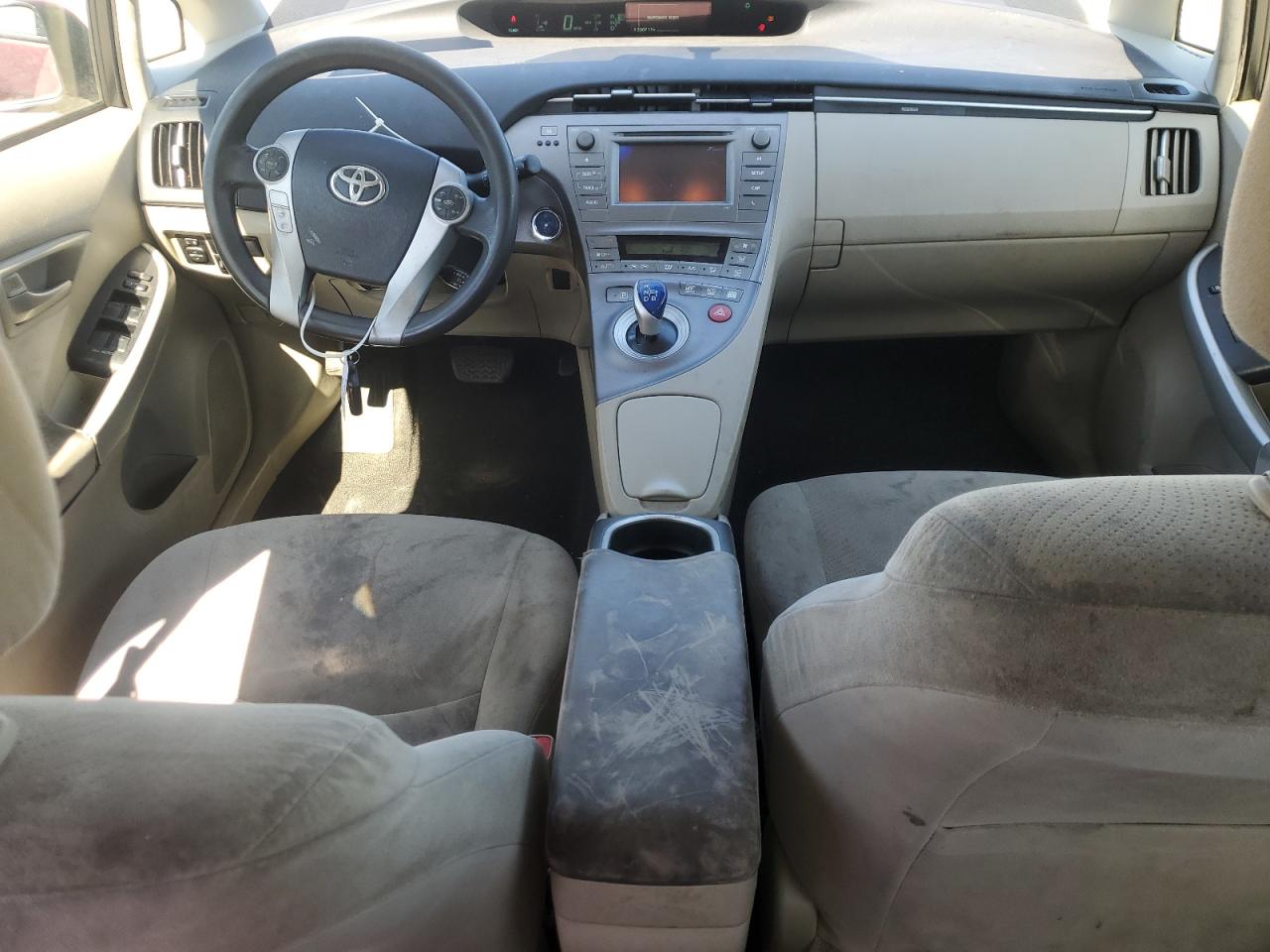 2015 Toyota Prius - Image 8