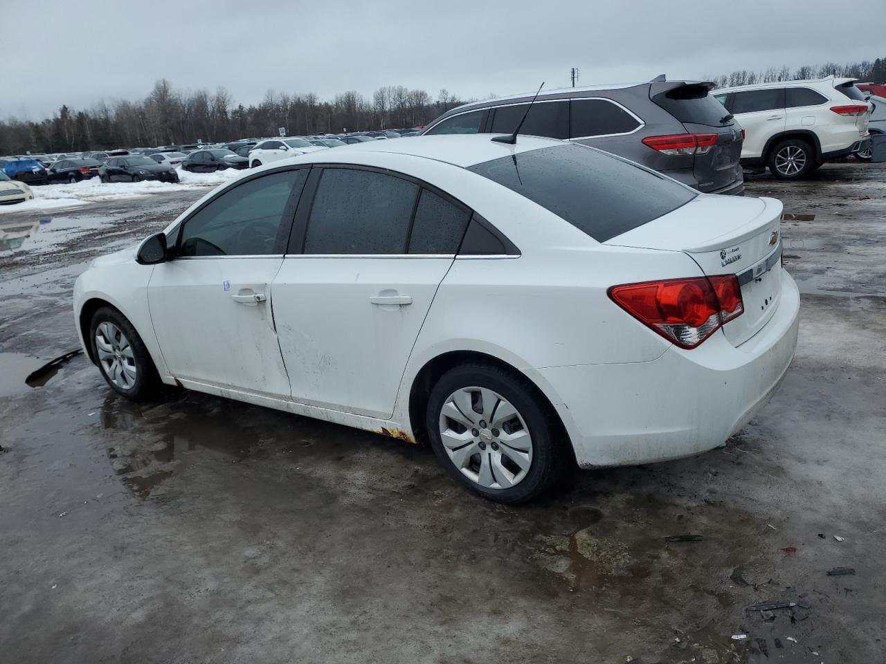 2013 Chevrolet Cruze - Image 2