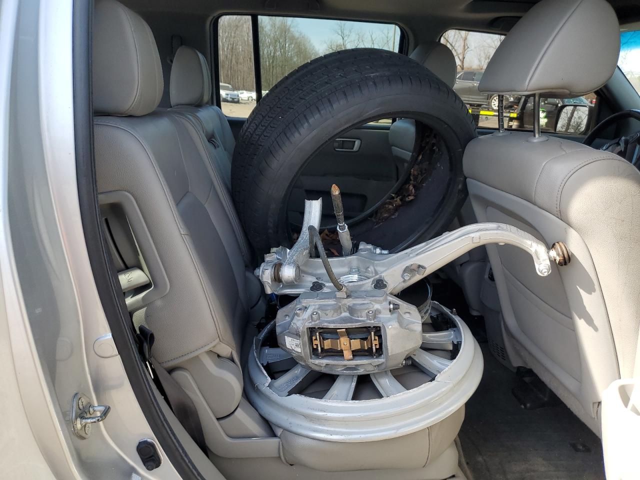 2012 Honda Pilot - Image 11